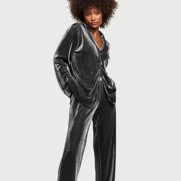 Victoria’s Secret Black Shimmer Pajamas NWT Size XL/Short